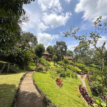 Sang Tirta Resort Penebel Eksteriør bilde