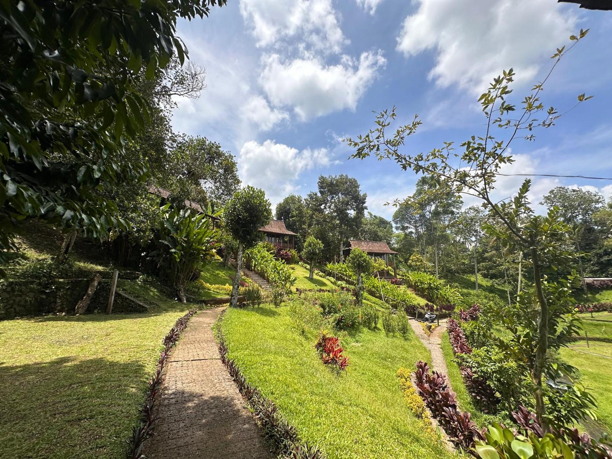 Sang Tirta Resort Penebel Eksteriør bilde